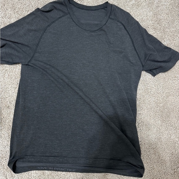 Lululemon Metal Vent short sleeve shirt - BLACK - Picture 1 of 4